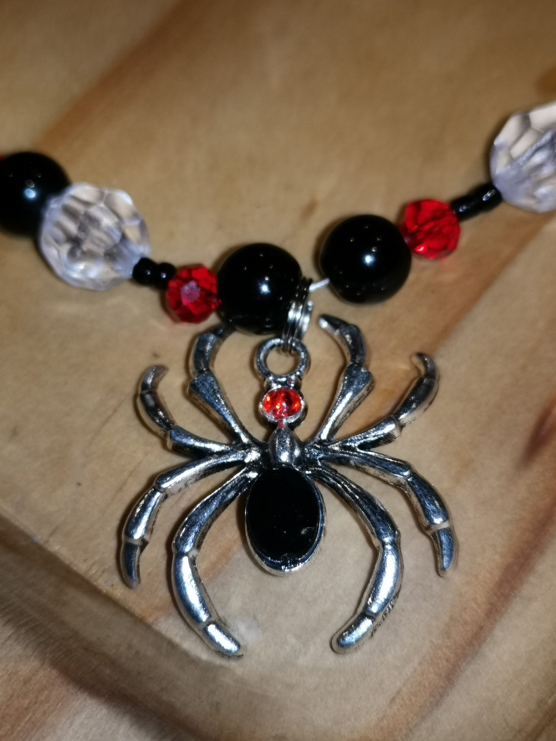 Collar Spider