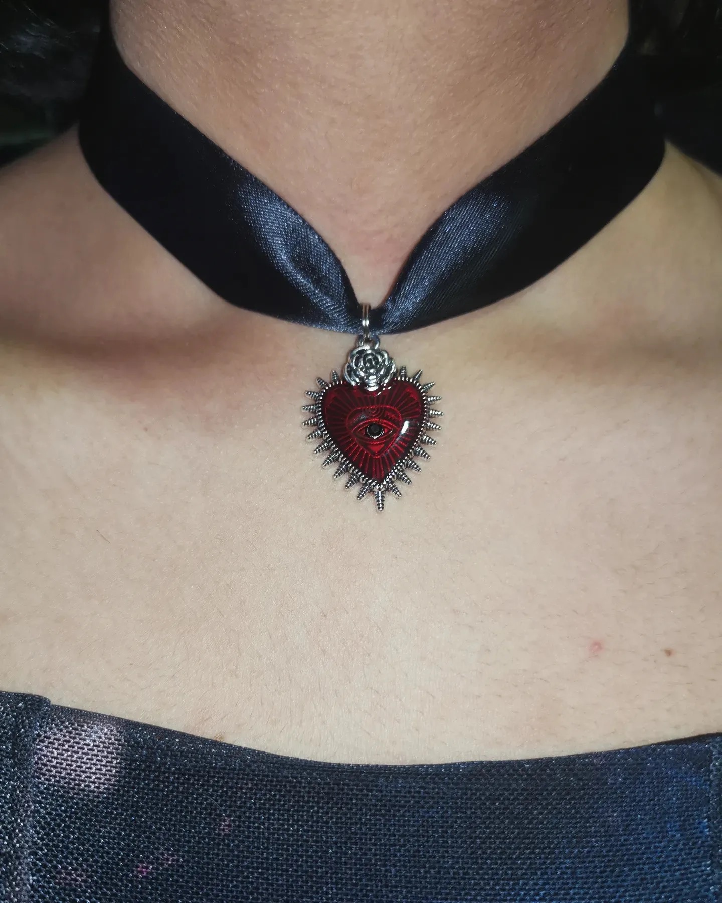 Chocker Pearl heart