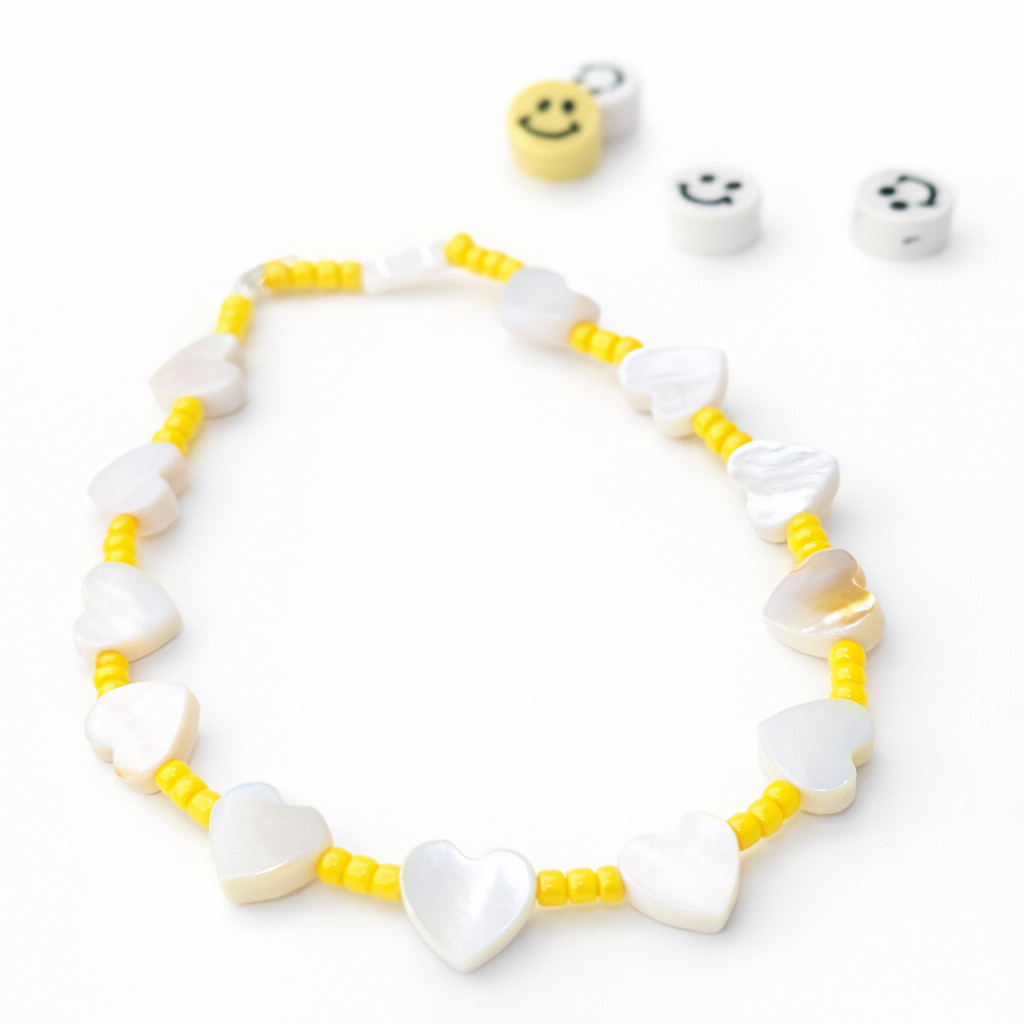 Pulsera corazones blancos
